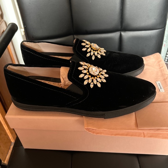 Brand New! Black Velvet Miu Miu With Crystals Size 37 - Picture 3 of 6